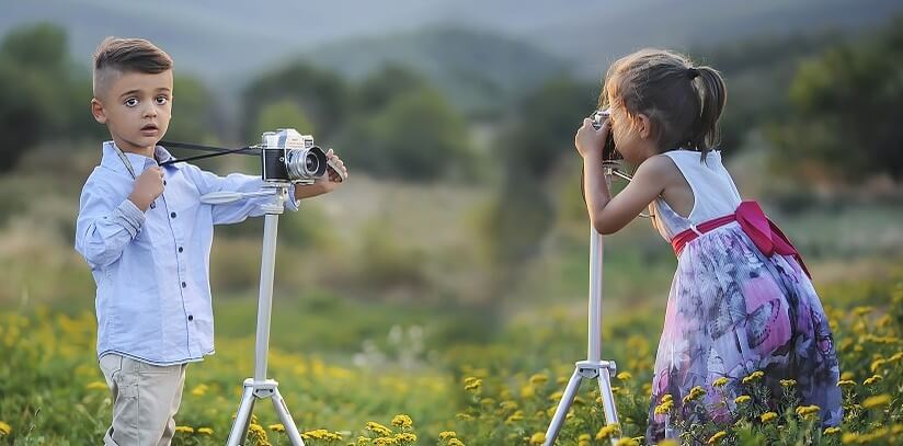girl playing volleyball